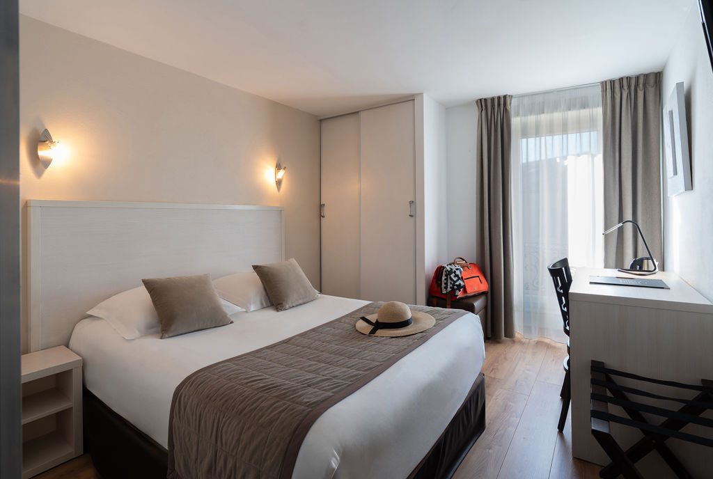2026-05-26HôteldesAlpes-chambre confort 049