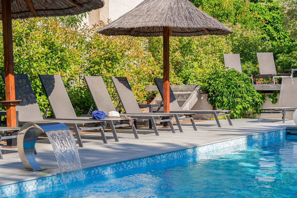 Piscine hôtel