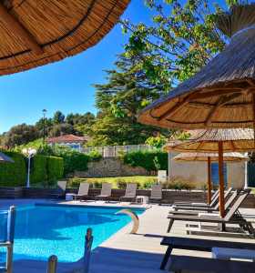 Piscine hôtel spa les alpes greoux les bains 7